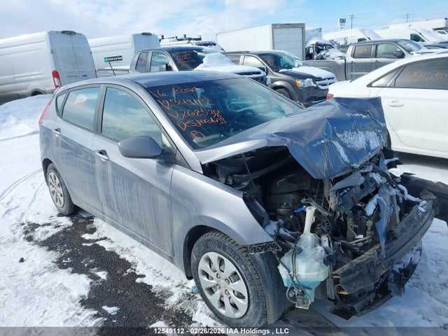 KMHCT5AE1GU262538 Hyundai ACCENT SE