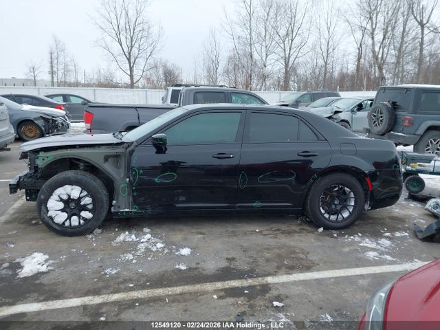 Chrysler 300 Touring 2018 2C3CCAAG3JH299443 Image 15