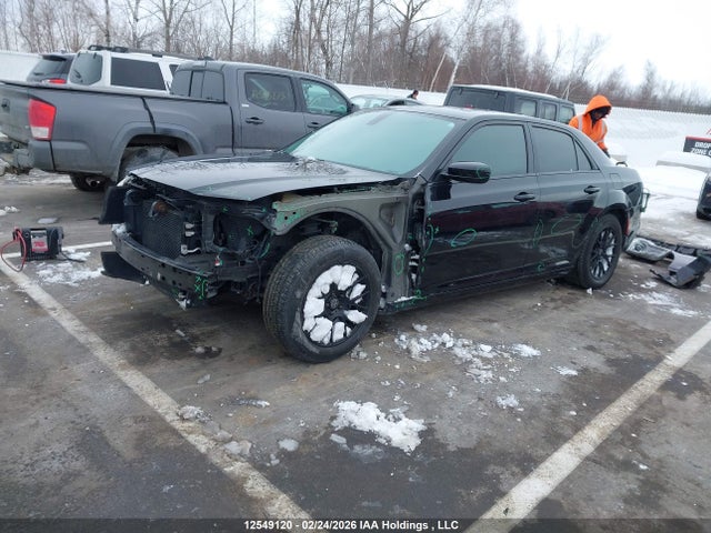 Chrysler 300 Touring 2018 2C3CCAAG3JH299443 Image 2