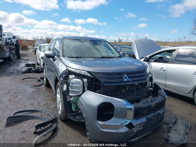 12549141 :رقم المزاد ، JA4J4TA86NZ618533 vin ، 2022 Mitsubishi Outlander Es مزاد بيع