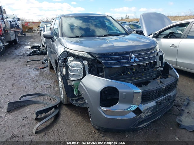 12549141 :رقم المزاد ، JA4J4TA86NZ618533 vin ، 2022 Mitsubishi Outlander Es مزاد بيع