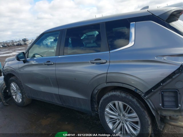 12549141 :رقم المزاد ، JA4J4TA86NZ618533 vin ، 2022 Mitsubishi Outlander Es مزاد بيع