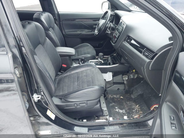 JA4JZ3AX8KZ605402 Mitsubishi Outlander Se/se Black Edition