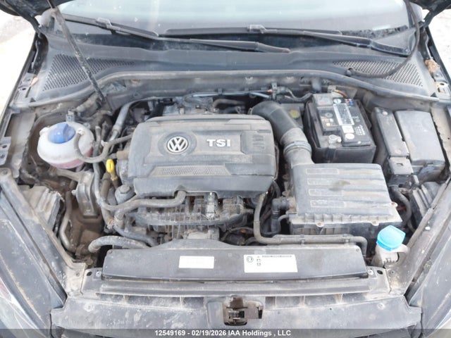 3VWB17AU8JM283341 Volkswagen GOLF S/SE
