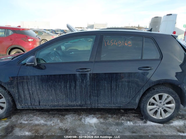 3VWB17AU8JM283341 Volkswagen GOLF S/SE