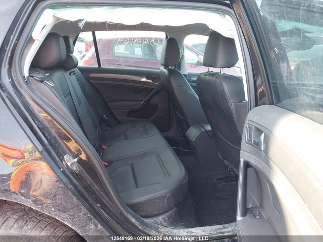 3VWB17AU8JM283341 Volkswagen GOLF S/SE