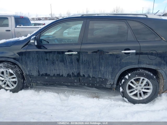5XYKT3A61FG661124 KIA Sorento