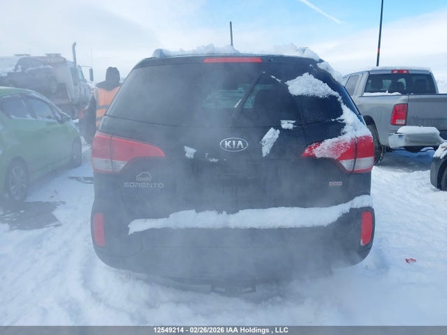 5XYKT3A61FG661124 KIA Sorento