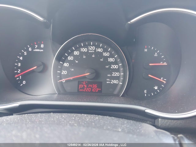 5XYKT3A61FG661124 KIA Sorento