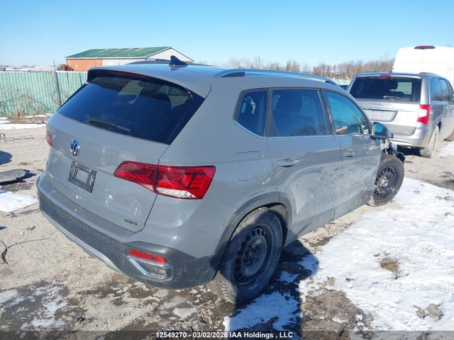 3VV2X7B20NM072754 Volkswagen Taos Highline