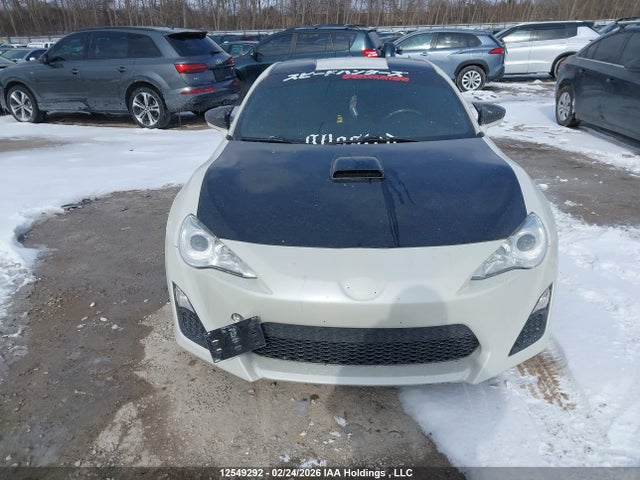 JF1ZNAA19E8707800 Scion FR-S