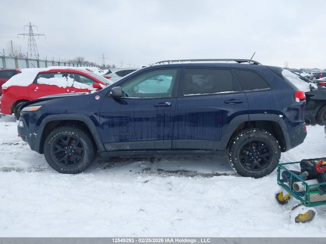 1C4PJMBBXFW646993 Jeep Cherokee Trailhawk