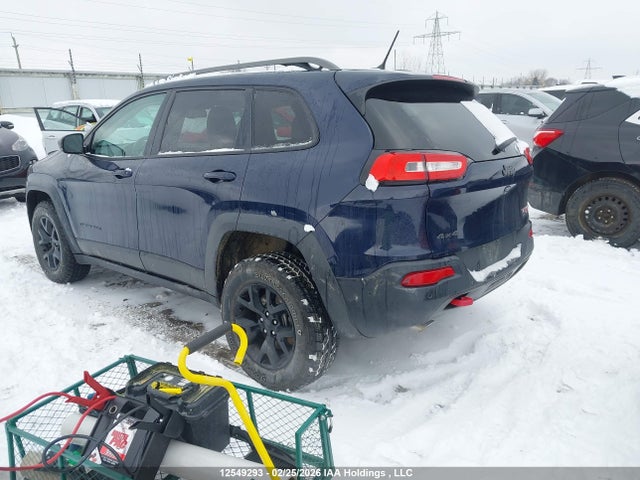 1C4PJMBBXFW646993 Jeep Cherokee Trailhawk