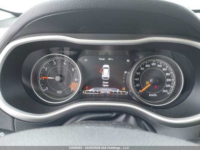 1C4PJMBBXFW646993 Jeep Cherokee Trailhawk