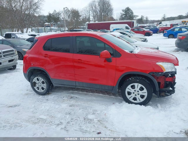 12549329 :رقم المزاد ، 3GNCJKSB9FL239246 vin ، 2015 Chevrolet Trax Ls مزاد بيع