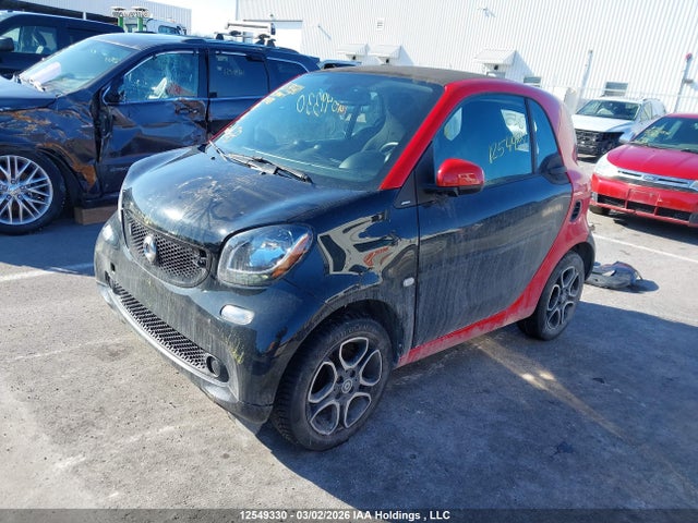 Smart Fortwo 2018 WMEFJ9BA1JK287423 Image 2