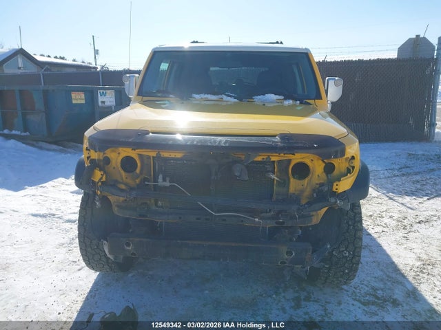 12549342 :رقم المزاد ، JTEBU11F570077815 vin ، 2007 Toyota Fj Cruiser مزاد بيع