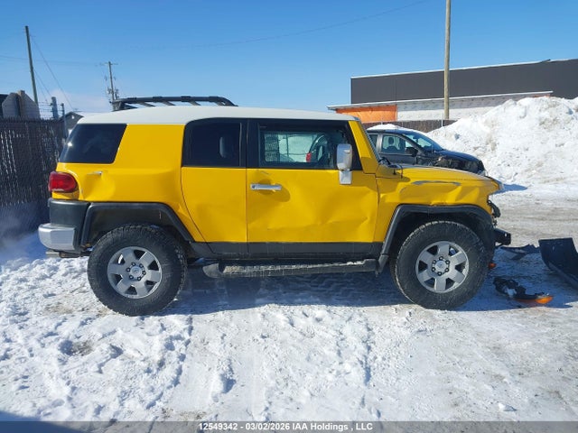 12549342 :رقم المزاد ، JTEBU11F570077815 vin ، 2007 Toyota Fj Cruiser مزاد بيع