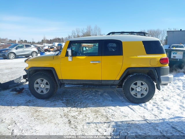 12549342 :رقم المزاد ، JTEBU11F570077815 vin ، 2007 Toyota Fj Cruiser مزاد بيع