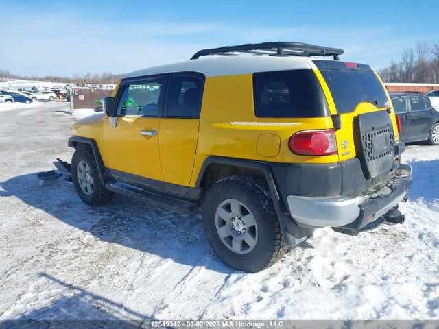 12549342 :رقم المزاد ، JTEBU11F570077815 vin ، 2007 Toyota Fj Cruiser مزاد بيع