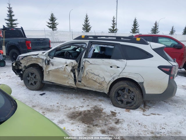 4S4BTHTD7S3242066 Subaru Outback Wilderness