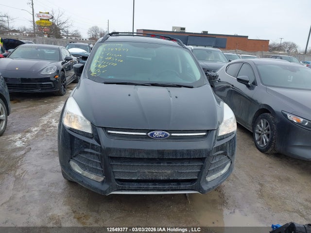 1FMCU0GX0FUA83950 Ford ESCAPE SE