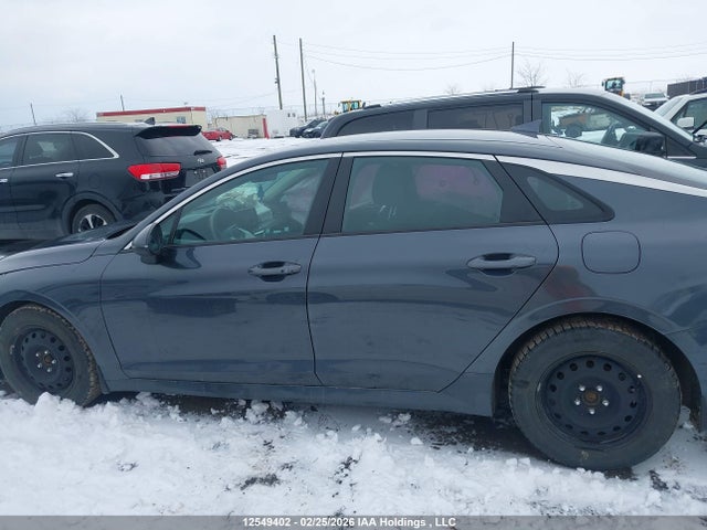 5XXG24J22NG089687 KIA K5