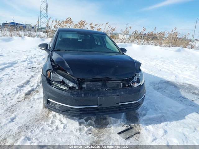 3VWG57AU8MM015016 Volkswagen Golf