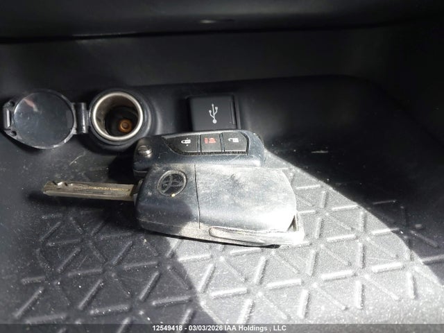 2T3BWRFV2LW099726 Toyota RAV4 LE