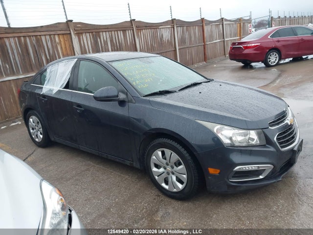 1G1PC5SBXF7103758 Chevrolet Cruze