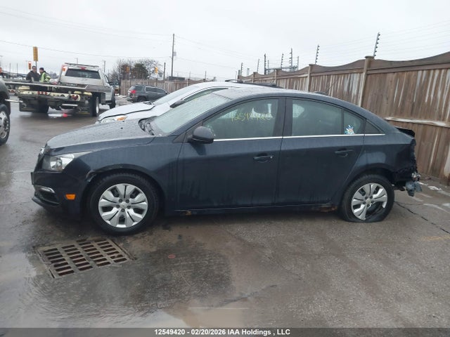 1G1PC5SBXF7103758 Chevrolet Cruze