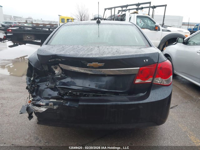 1G1PC5SBXF7103758 Chevrolet Cruze