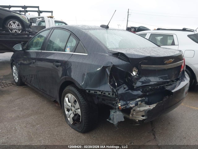 1G1PC5SBXF7103758 Chevrolet Cruze