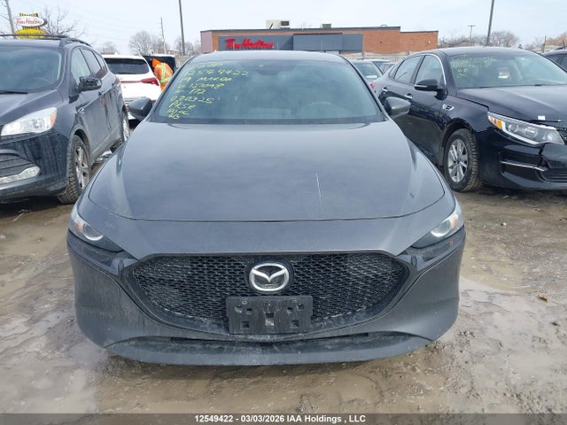 JM1BPAK75K1127098 Mazda Mazda3 Gx