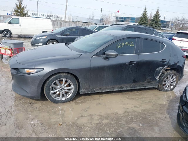 JM1BPAK75K1127098 Mazda Mazda3 Gx