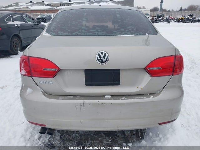 3VW2K7AJ9EM207085 Volkswagen JETTA S