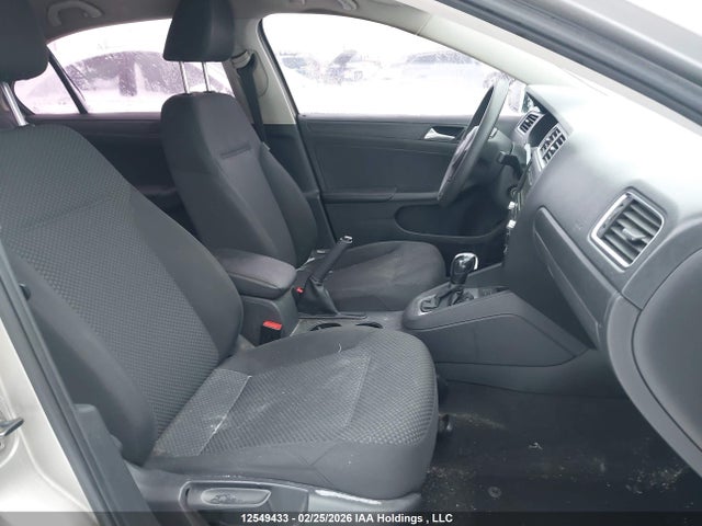 3VW2K7AJ9EM207085 Volkswagen JETTA S