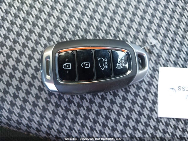 Продажа на аукционе авто 2020 Hyundai Kona Sel, vin: KM8K2CAA3LU556906, номер лота: 12549443