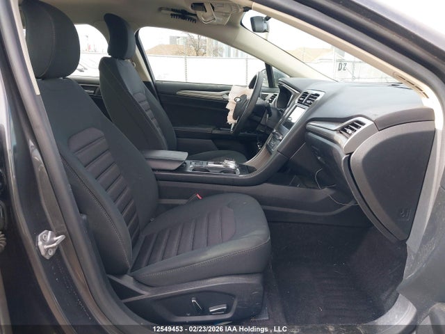 3FA6P0H7XHR327305 Ford FUSION SE