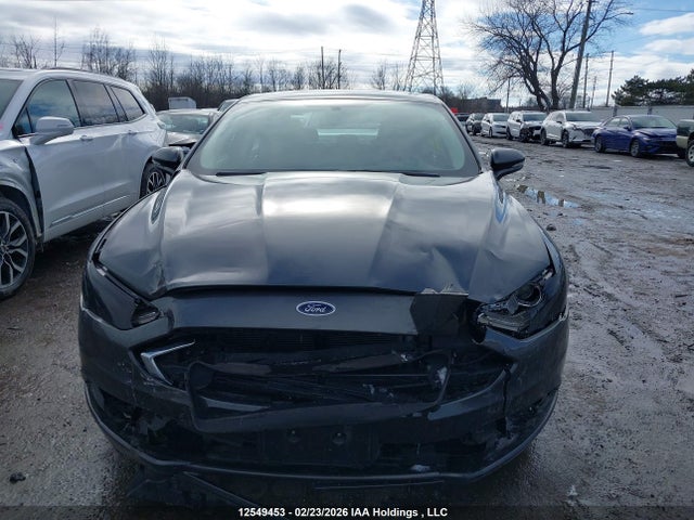 3FA6P0H7XHR327305 Ford FUSION SE