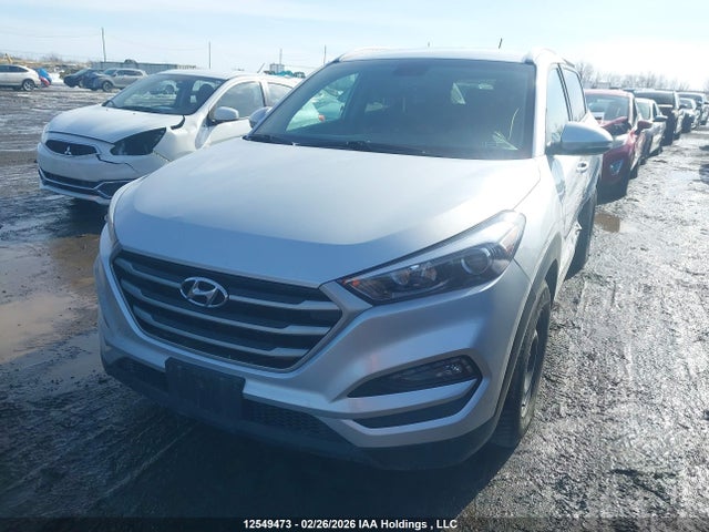 KM8J33A48HU438988 Hyundai Tucson Limited/sport And Eco/se