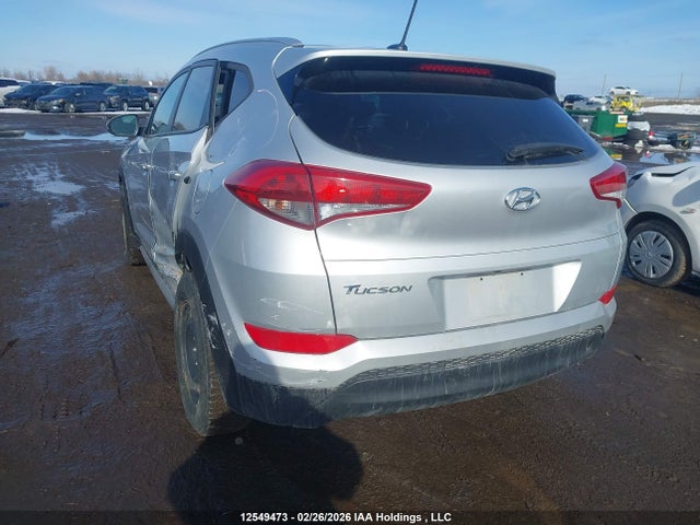 KM8J33A48HU438988 Hyundai Tucson Limited/sport And Eco/se