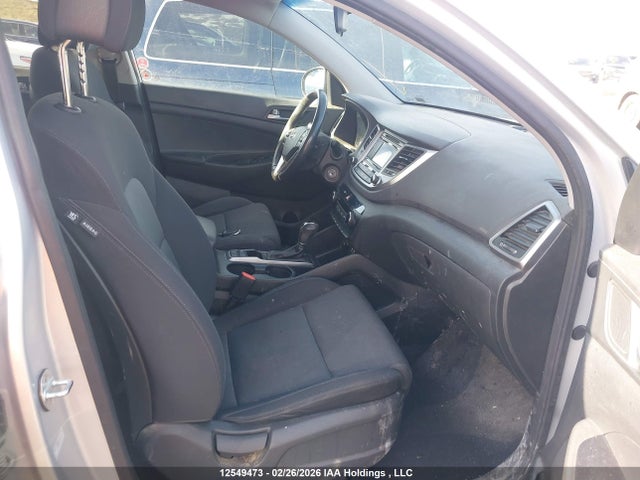 KM8J33A48HU438988 Hyundai Tucson Limited/sport And Eco/se
