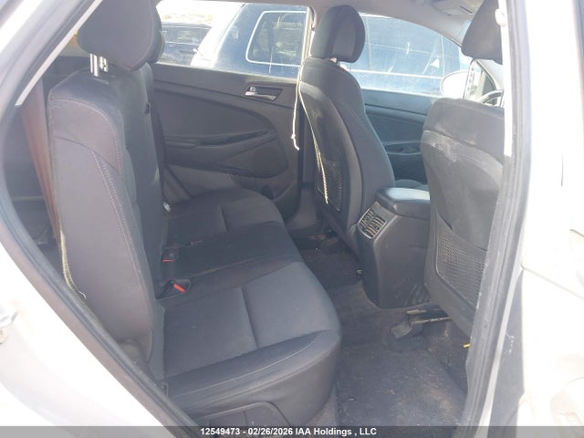 KM8J33A48HU438988 Hyundai Tucson Limited/sport And Eco/se