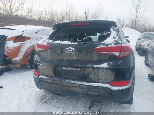 KM8J23A47JU818252 Hyundai TUCSON SE