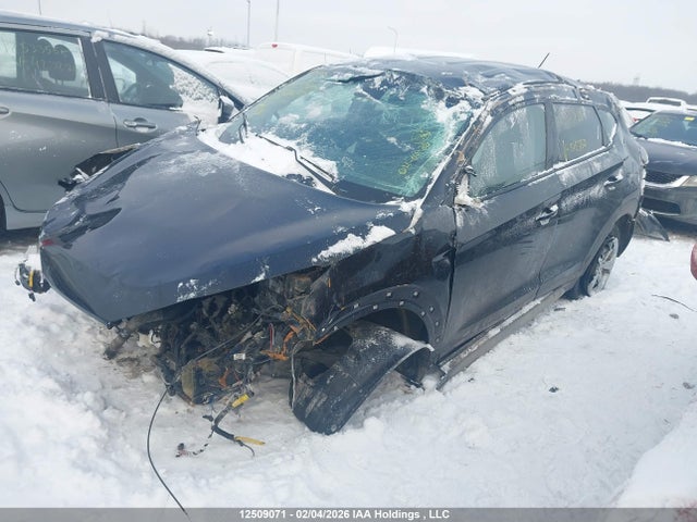 KM8J23A47JU818252 Hyundai TUCSON SE