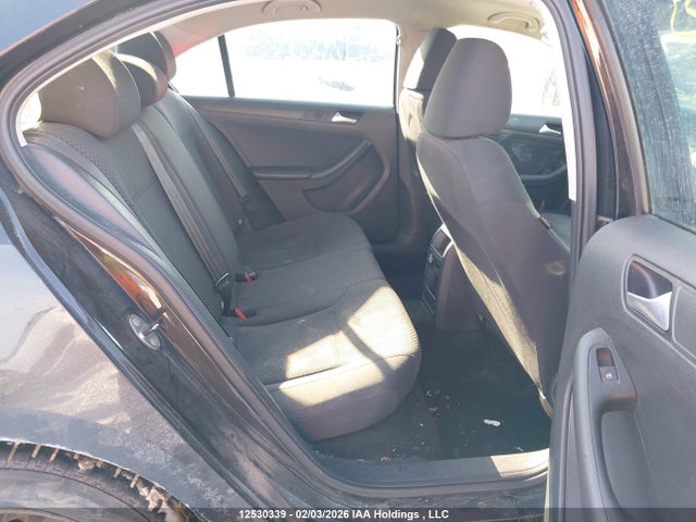3VW2K7AJ9EM413362 Volkswagen Jetta 2.0l Trendline+