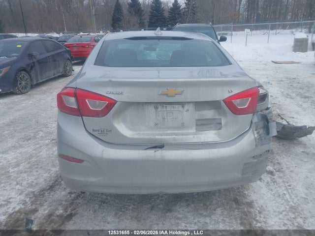 1G1BE5SM3J7114583 Chevrolet Cruze Lt Auto