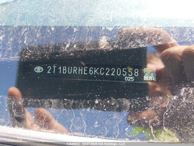 2T1BURHE6KC220558 Toyota COROLLA LE