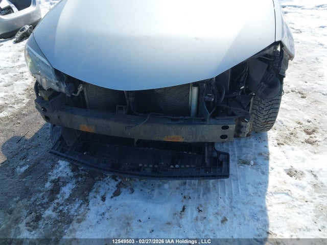 2T1BURHE6KC220558 Toyota COROLLA LE
